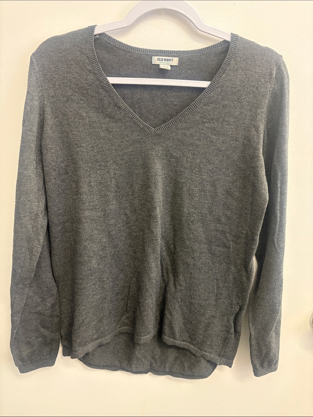 Old Navy women’s  V-Neck Charcoal Gray Sweater